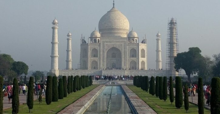 visit taj mahal